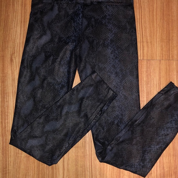 Zara Pants - NWT Woman’s Zara Faux Snake Skin Leggings